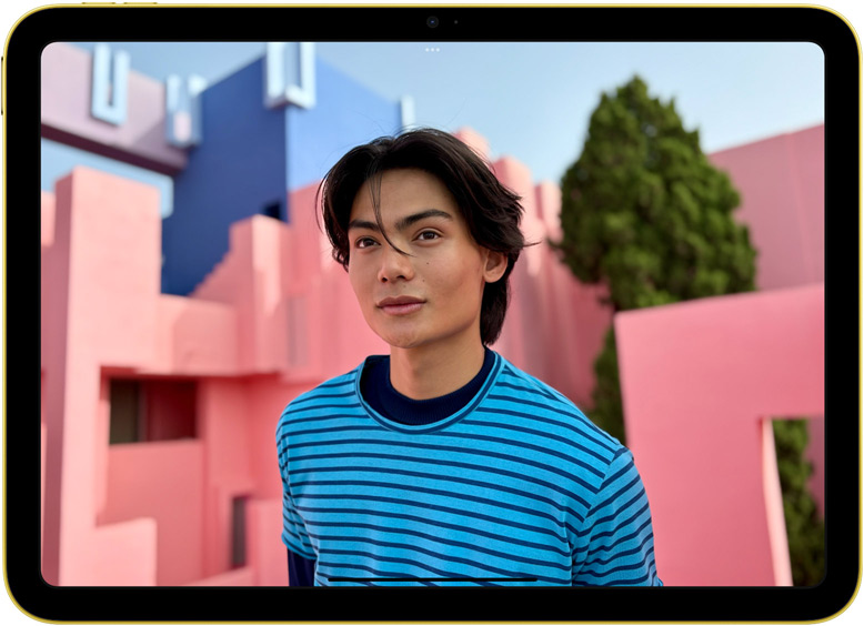 Série Apple TV+ Ted Lasso affichée sur un iPad.