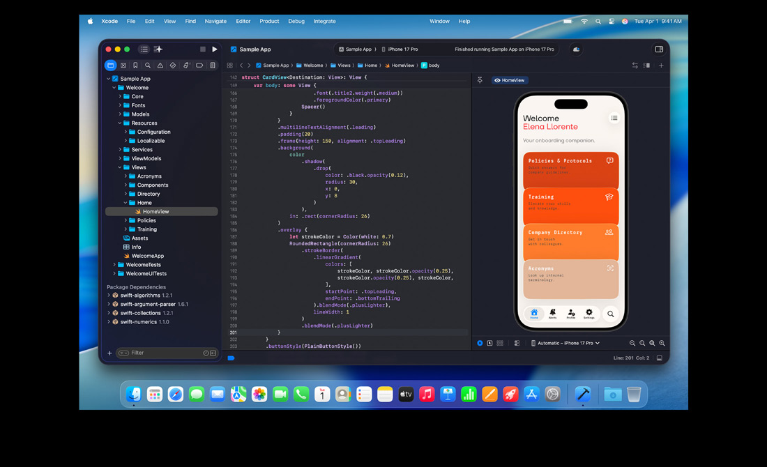 Ein MacBook Pro Display zeigt eine Person, die in Xcode eine App für einen mehrsprachigen Hackathon programmiert
