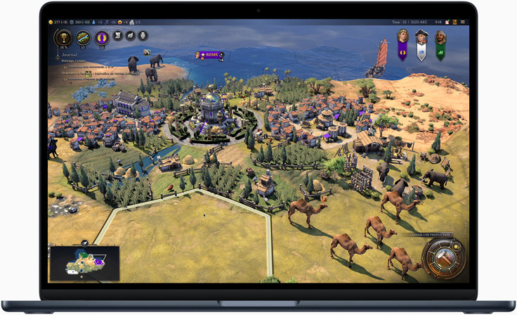 Écran de MacBook Air affichant un jeu pour montrer les capacités de la puce M4