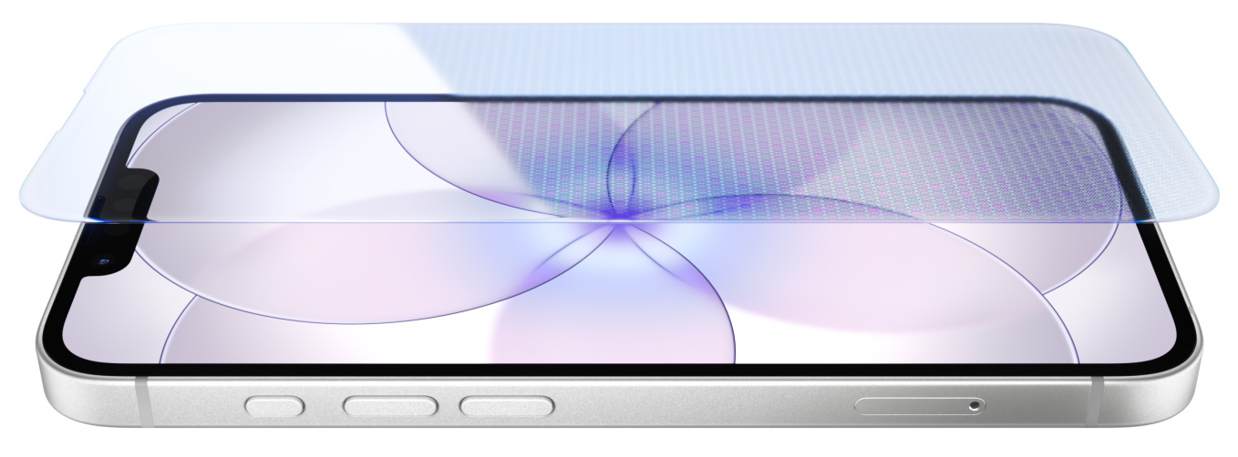 iPhone 17e elölnézetből a Ceramic Shielddel 2, illetve oldalnézetből fehér színben, a Művelet gombbal és a hangerőgombokkal