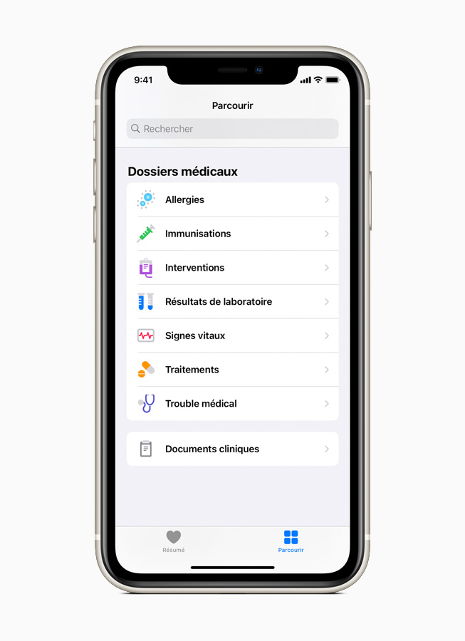 Informations disponibles dans Dossiers médicaux affichées sur iPhone Pro 11.