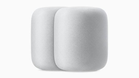 Deux HomePod blancs.