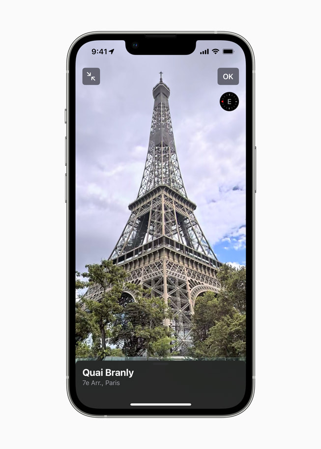 La fonctionnalité Vue à 360° de Plans affichant la tour Eiffel sur l’écran de l’iPhone 13 Pro.