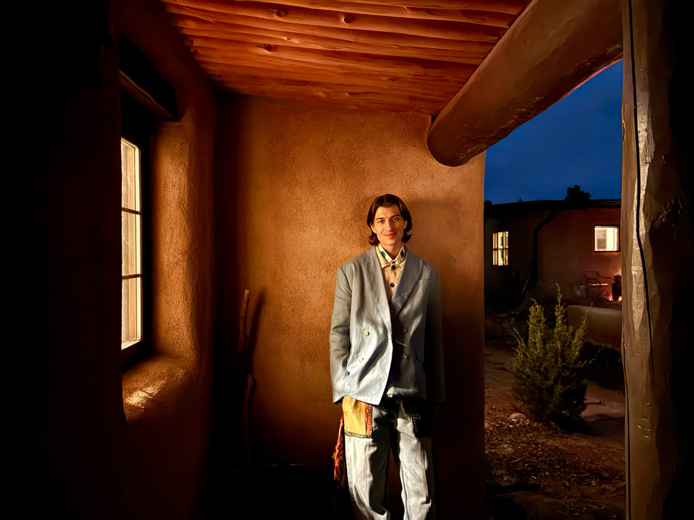 iPhone 16e ile gece çekilmiş bir fotoğraf.