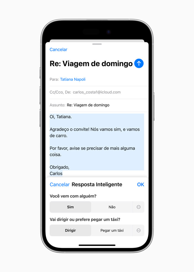 O iPhone 16 mostra a tela de Resposta Inteligente com solicitações perguntando se a pessoa trará o parceiro e se ela virá dirigindo ou de táxi.