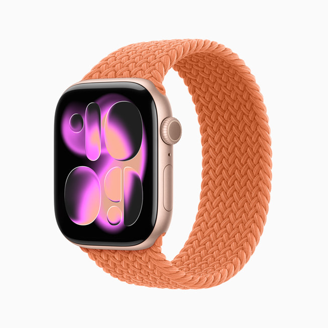 Apple Watch Series 11 visas i aluminum roséguld.