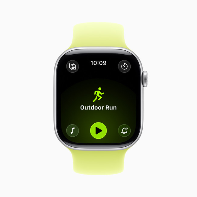 Apple Watch Series 11 shows an Outdoor Run in the Workout app.