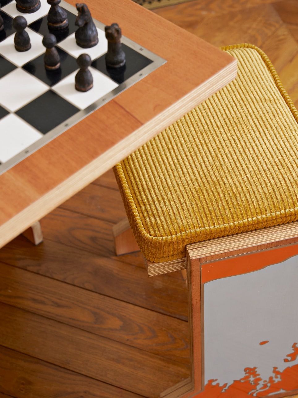 A close-up of “MonoAmbiente 1” by Parafernalia.