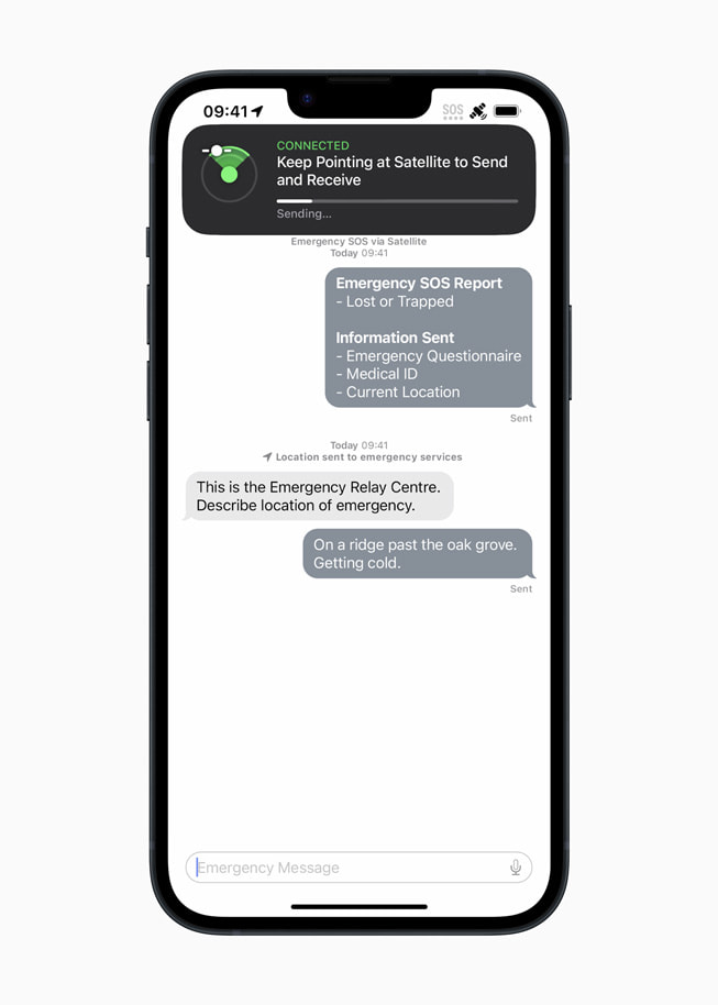Interface de SOS d’urgence par satellite pour l’envoi et la réception de messages sur l’iPhone 14 Plus. 