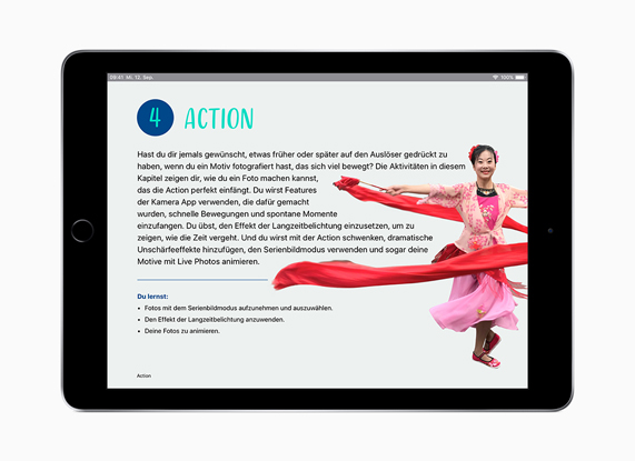 iPad with Everyone Can Create on screen in German.