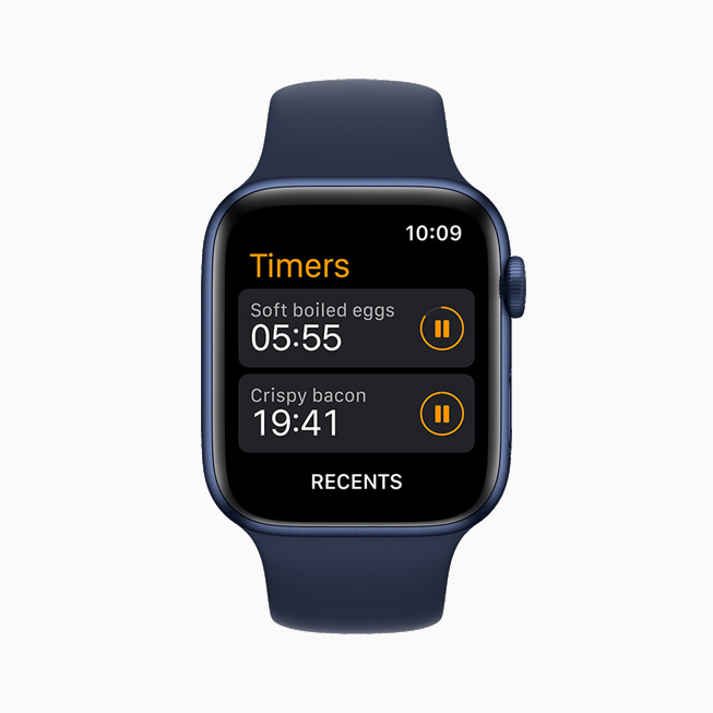 Customized Timers are displayed on Apple Watch Series 6.