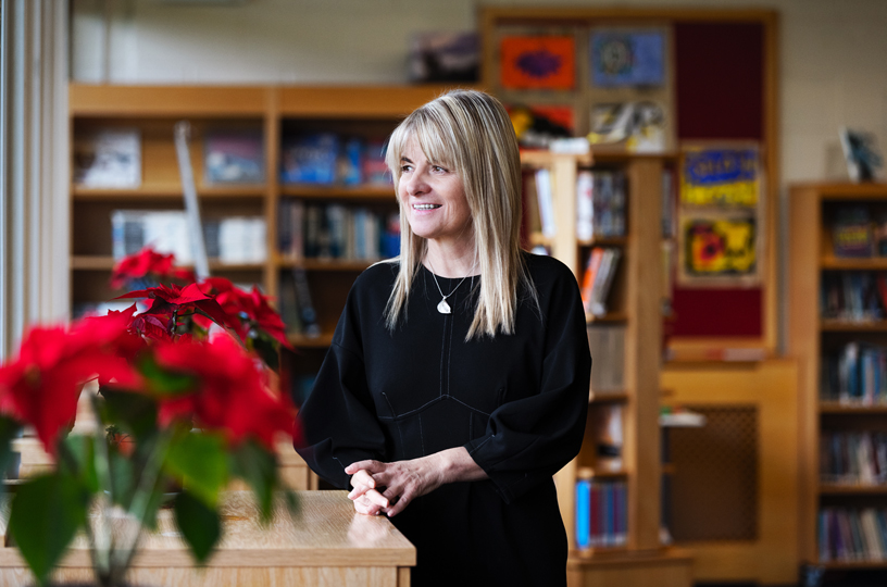 テレンス・マクスウィニー校のフィル・オフリン校長。