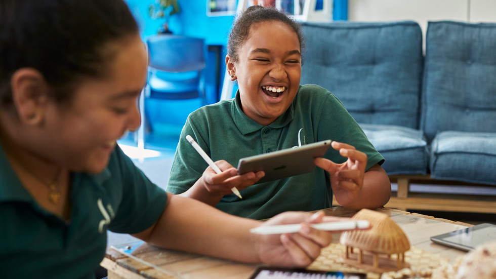 Bromley School students Amelia Abohay and Leonie Bradbrook using iPad and Apple Pencil.
